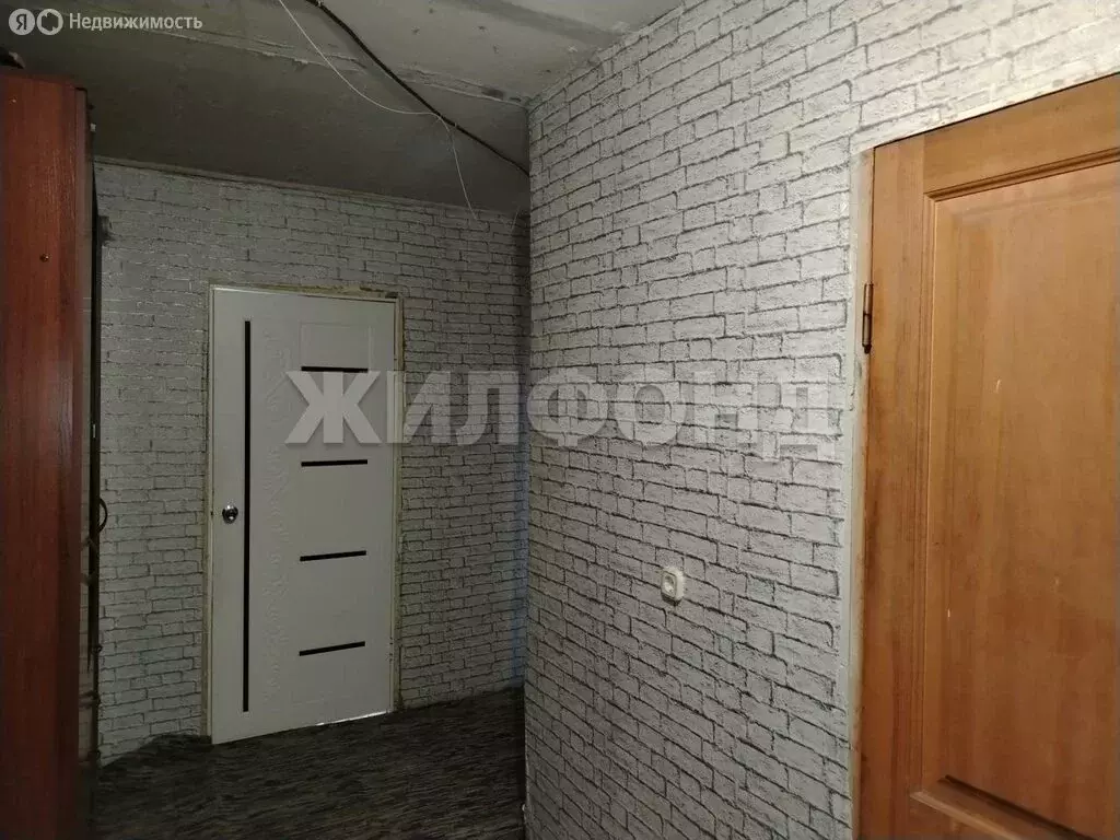 3-комнатная квартира: село Верх-Тула, Рабочая улица, 12 (51.2 м) - Фото 1