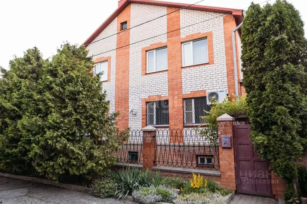 Дом в Ставропольский край, Ставрополь № 35 мкр, ул. Мастеровая (310 м) - Фото 1