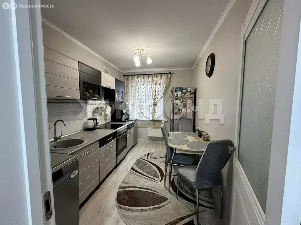 2-комнатная квартира: Абакан, улица Володарского, 4 (49.5 м) - Фото 1