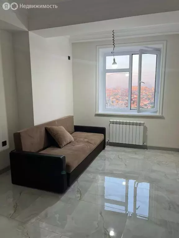 2-комнатная квартира: Махачкала, улица Хаджи Булача, 16 (63 м) - Фото 0