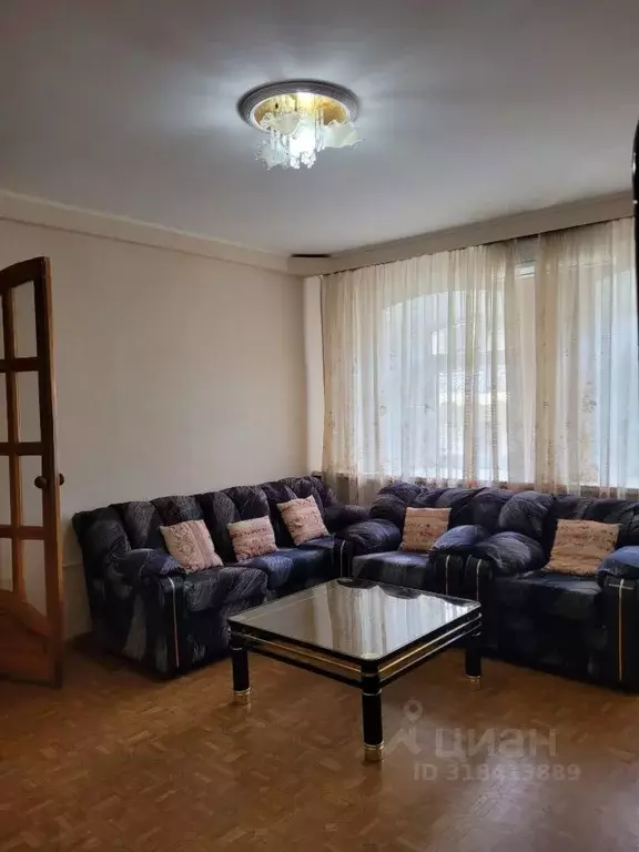 2-к кв. Астраханская область, Астрахань ул. Ленина, 1/15 (75.0 м) - Фото 0