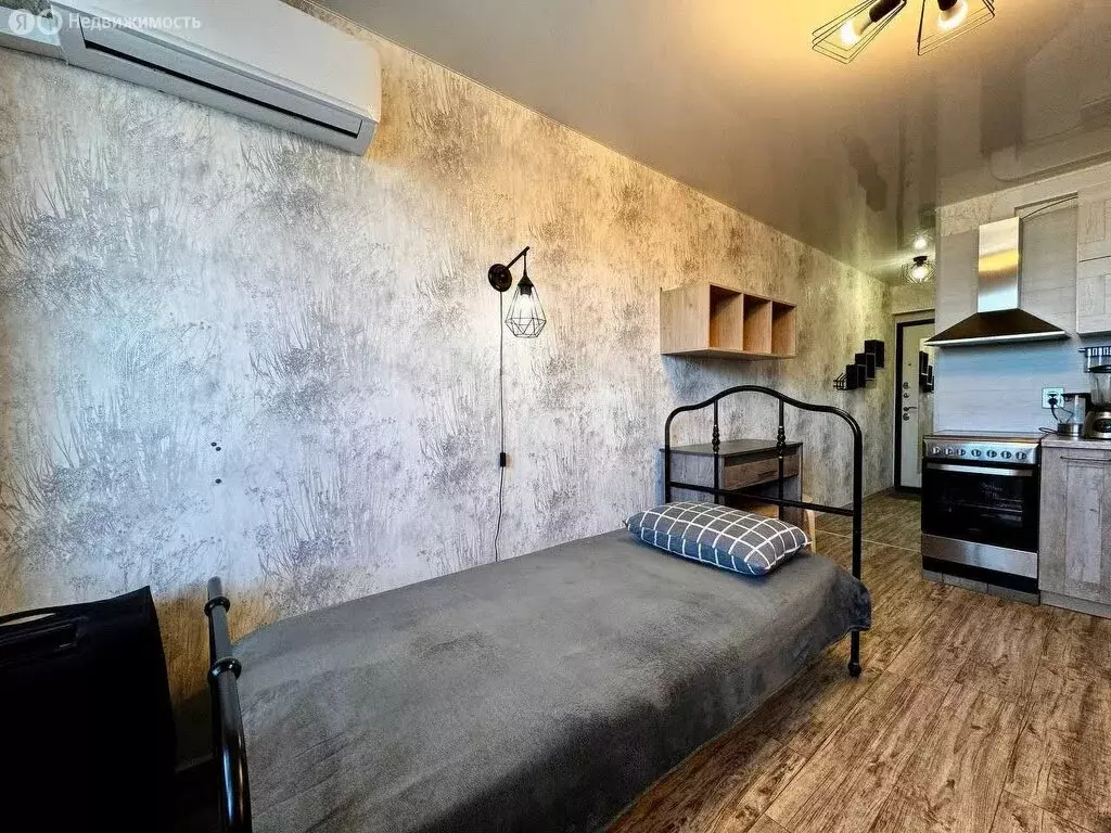 Квартира-студия: Самара, проспект Кирова, 71 (18 м) - Фото 0