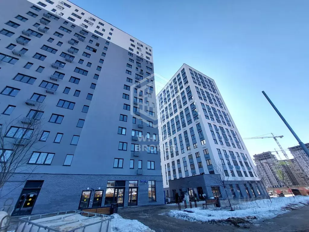 Гараж в Москва ул. Братьев Гранат, 6 (50 м) - Фото 1