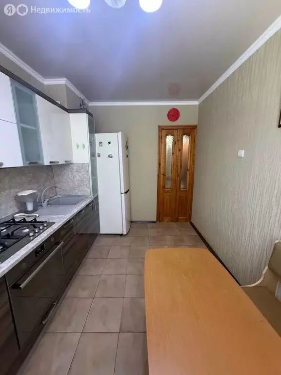 3-комнатная квартира: Астрахань, улица Рылеева, 86 (61.7 м) - Фото 2