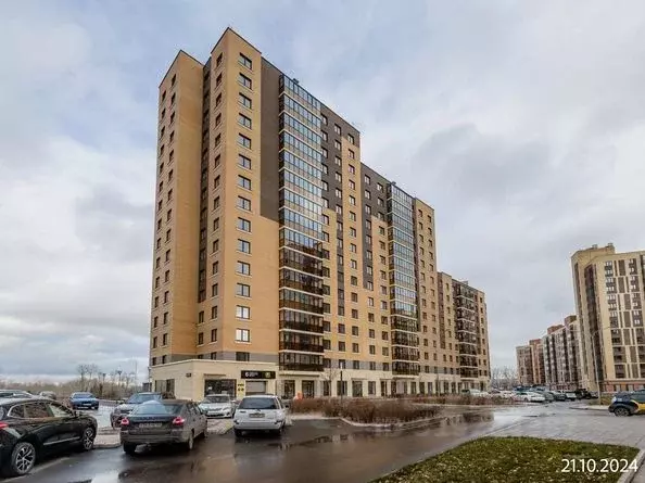 3-к кв. Красноярский край, Красноярск наб. Южная, 6 (81.2 м) - Фото 1