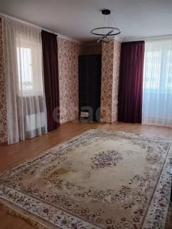 2-к кв. Тюменская область, Тюмень ул. Самарцева, 8 (86.2 м) - Фото 1