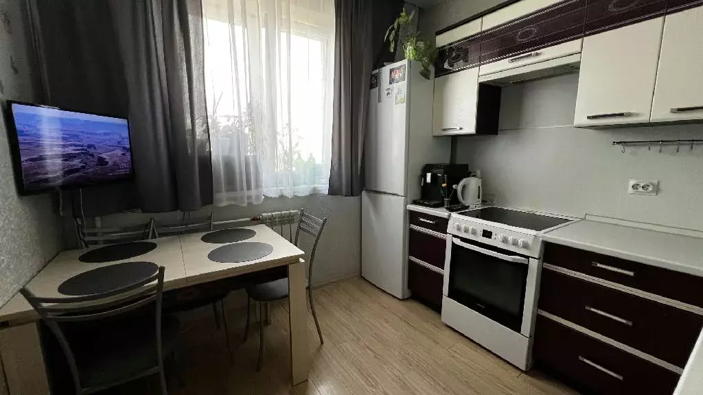 Продается 2-комнатная квартира - Фото 1