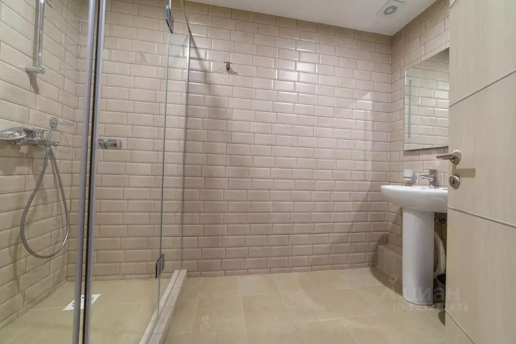 Комната Краснодарский край, Сочи пос. Лоо, ул. Разина, 18/15с2 (58.0 ... - Фото 2