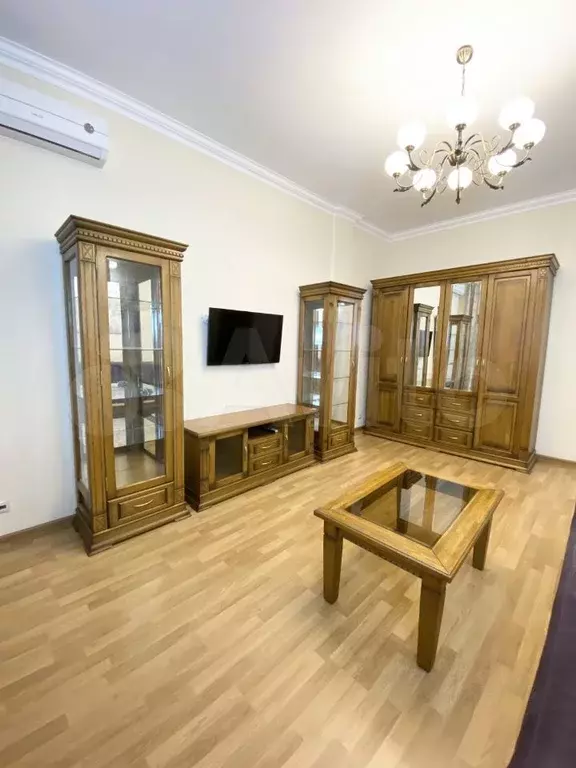 2-к. квартира, 55 м, 3/8 эт. - Фото 1