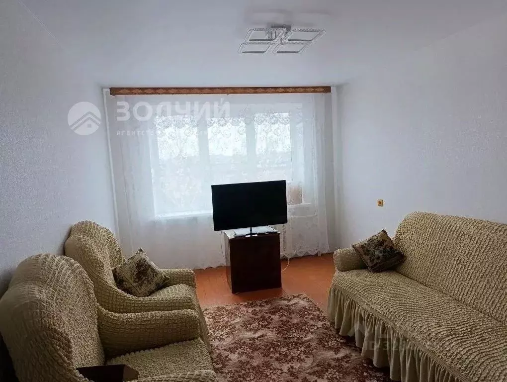 3-к кв. Чувашия, Шумерля Коммунальная ул., 21/1 (68.0 м) - Фото 1