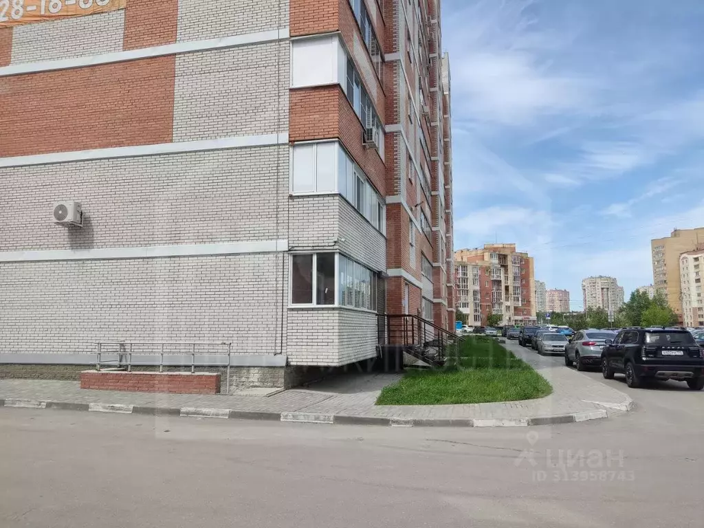Помещение свободного назначения в Омская область, Омск ул. Ватутина, ... - Фото 1