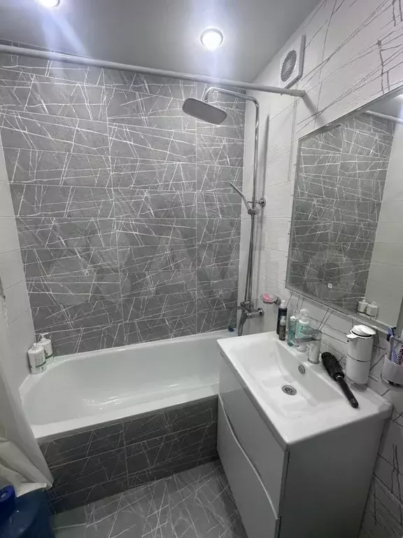 2-к. квартира, 62 м, 4/5 эт. - Фото 0