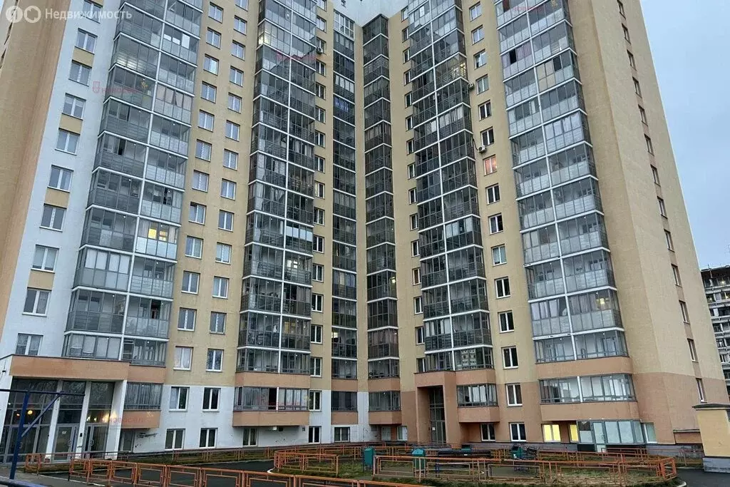 Квартира-студия: Екатеринбург, улица Лётчиков, 7 (30 м) - Фото 2