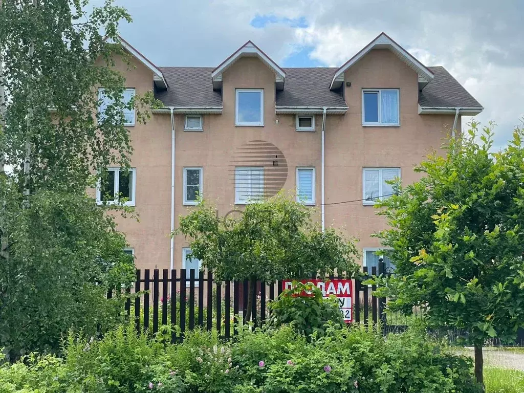 3-к кв. Санкт-Петербург пос. Стрельна, ул. Свободы, 80 (66.2 м) - Фото 1