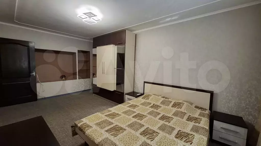 1-к. квартира, 45 м, 1/4 эт. - Фото 1