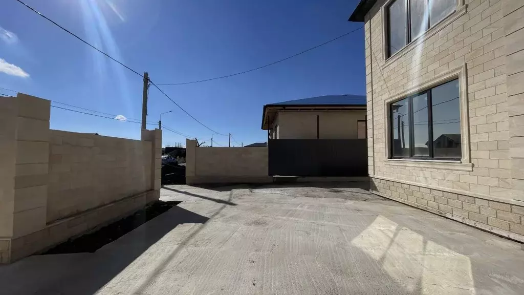 Дом в Ставропольский край, Ставрополь ул. Владимира Калмыкова, 2 (155 ... - Фото 2