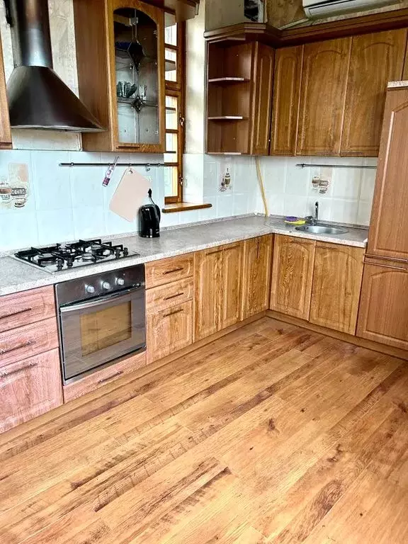 2-к кв. Крым, Ялта ул. Дмитриева, 16 (65.0 м) - Фото 1
