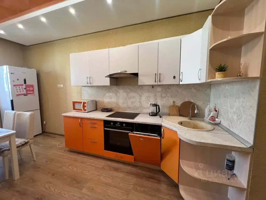 2-к кв. Ханты-Мансийский АО, Сургут ул. Семена Билецкого, 2 (67.9 м) - Фото 0