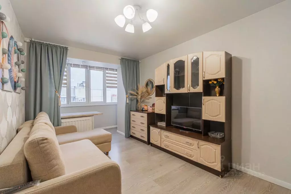 Комната Санкт-Петербург Богатырский просп., 11 (13.4 м) - Фото 1