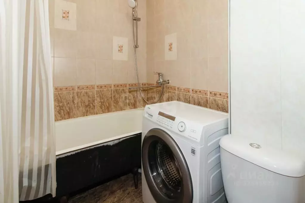 2-к кв. Тюменская область, Тюмень Ямская ул., 110 (44.9 м) - Фото 1