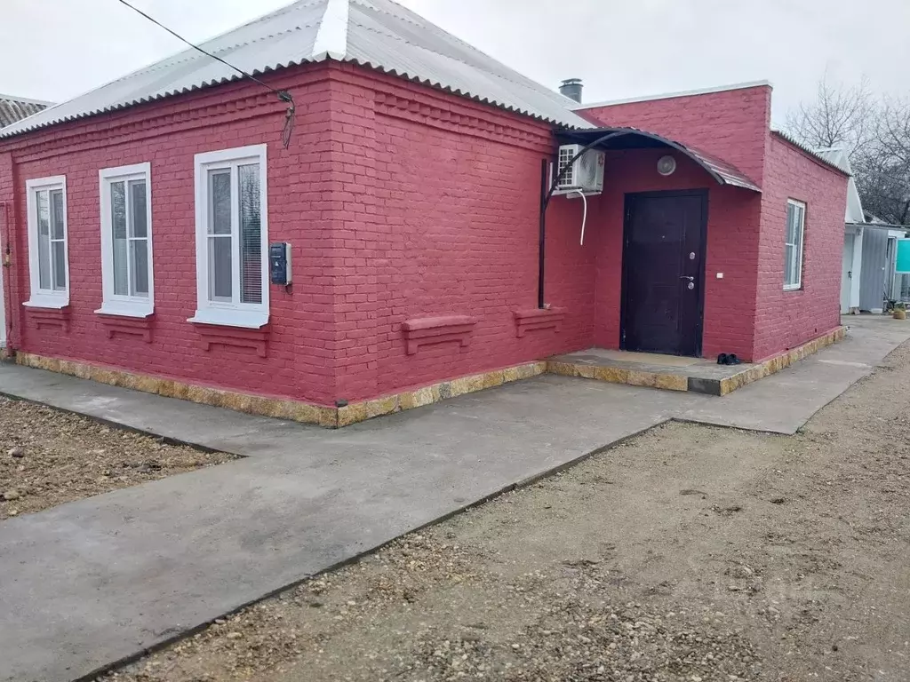 Дом в Краснодарский край, Усть-Лабинск ул. Зои Космодемьянской, 108 ... - Фото 0