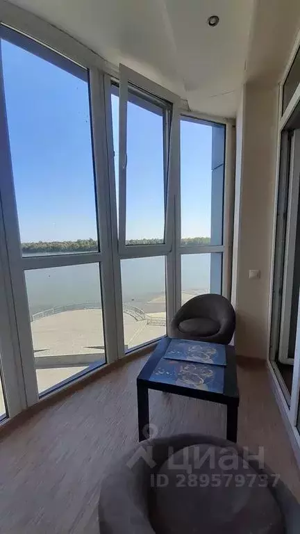 1-к кв. Алтайский край, Барнаул Приречная ул., 5 (57.0 м) - Фото 1