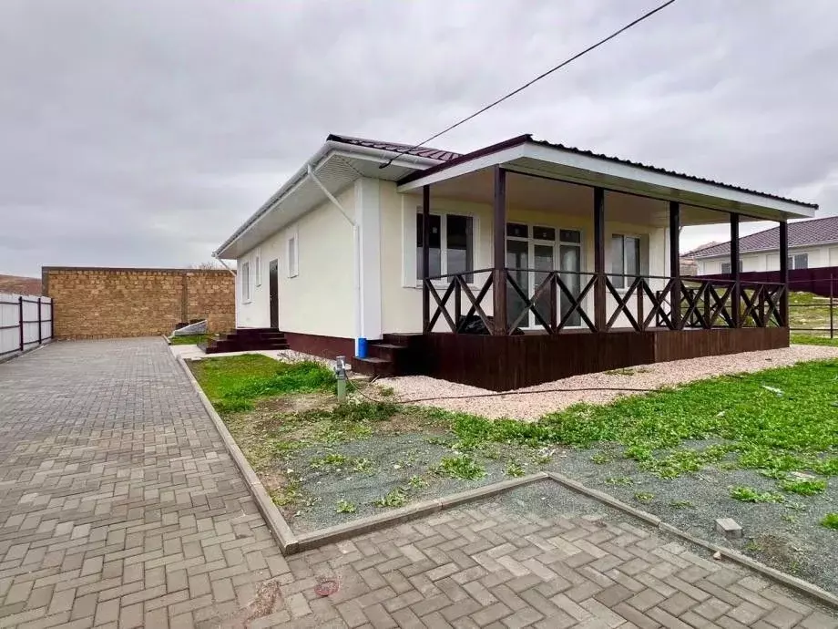 Дом в Крым, Симферопольский район, Трудовское с/пос, с. Денисовка  ... - Фото 1