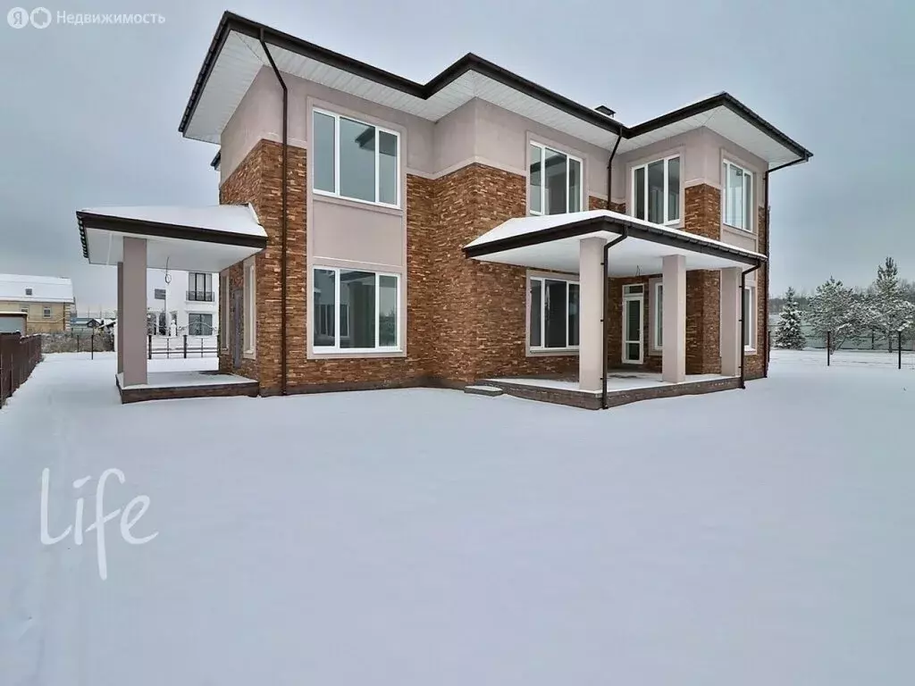 Дом в деревня Покровское, КП Новорижский (375 м) - Фото 1