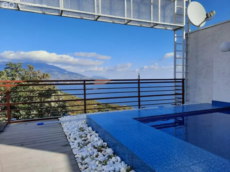 Дом в Республика Крым, муниципальный округ Ялта, посёлок городского ... - Фото 0