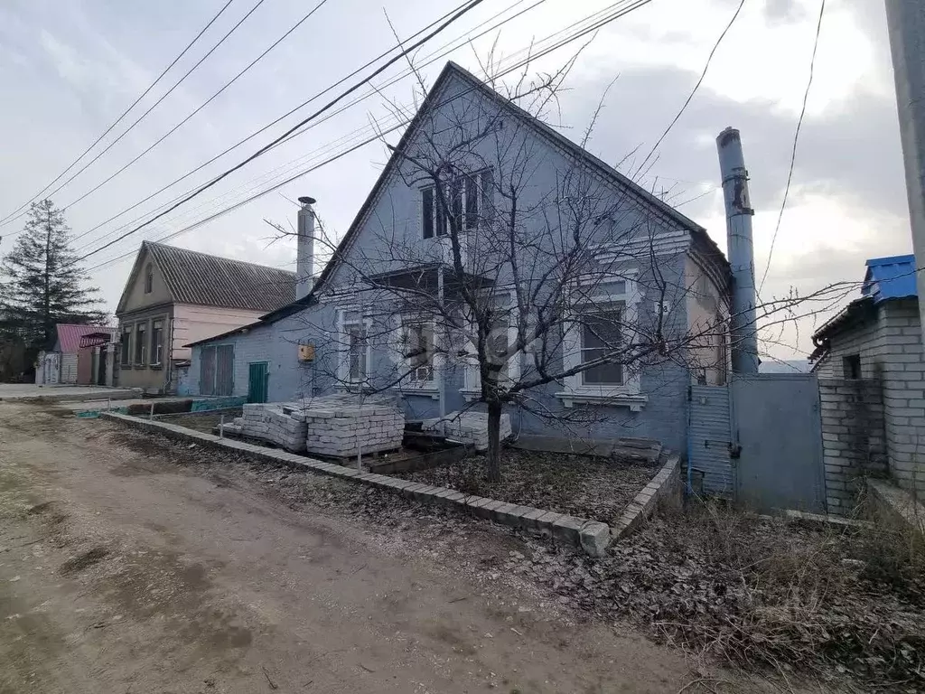 Дом в Волгоградская область, Волгоград пос. Ангарский, ул. ... - Фото 0