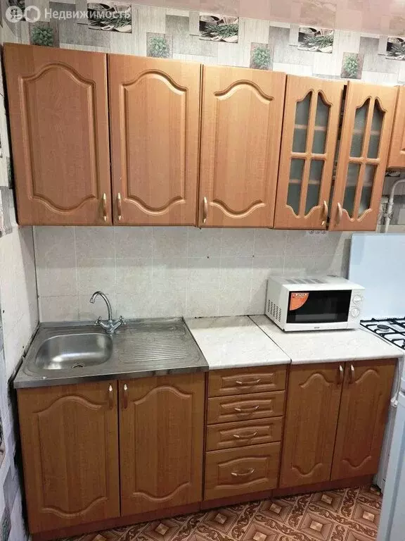 1-комнатная квартира: Нижний Новгород, улица Александра Люкина, 6 ... - Фото 1