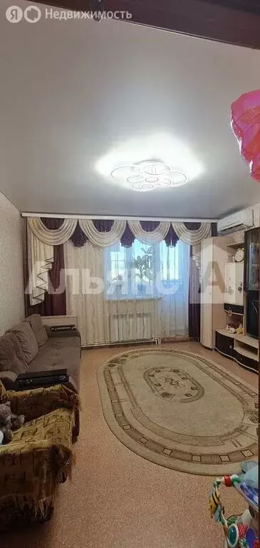 3-комнатная квартира: Новошахтинск, Широкая улица, 59/2 (60 м) - Фото 1