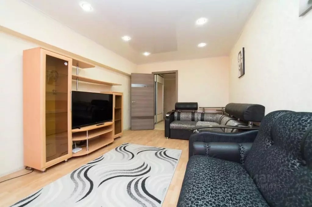 2-к кв. Челябинская область, Челябинск ул. Кирова, 167 (70.0 м) - Фото 2