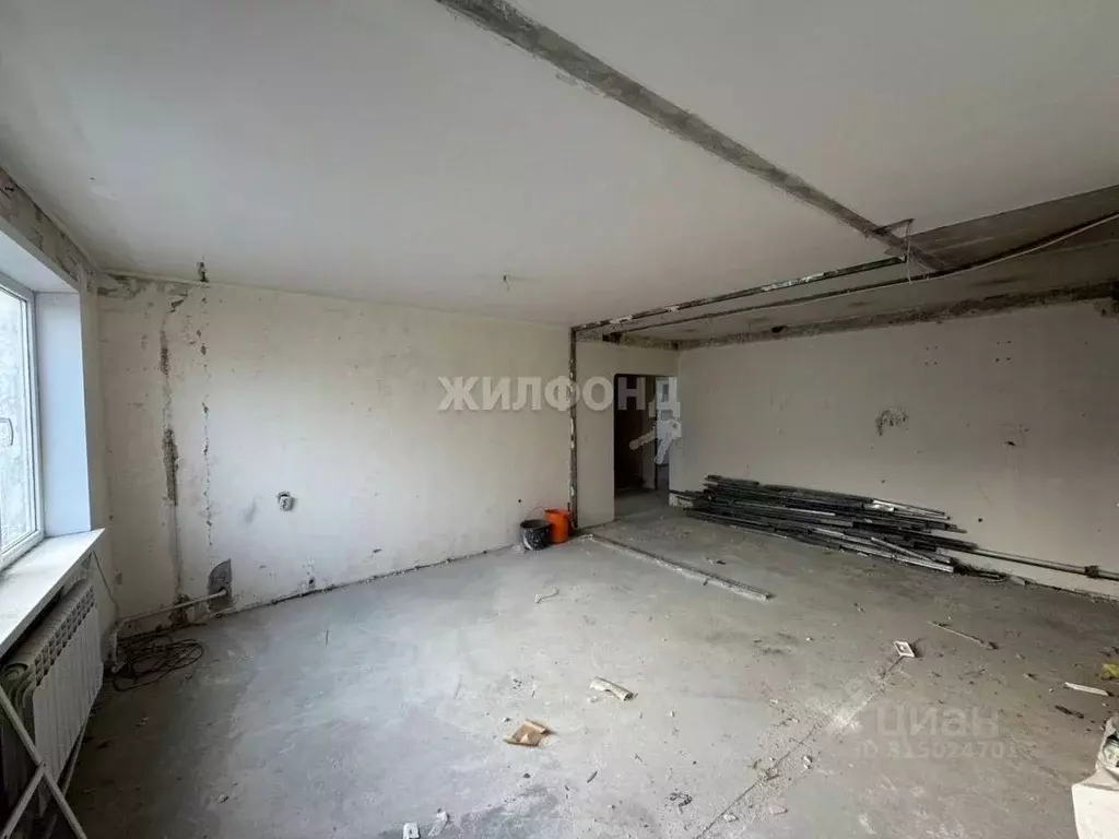 3-к кв. Астраханская область, Астрахань ул. Куликова, 42к1 (66.0 м) - Фото 1