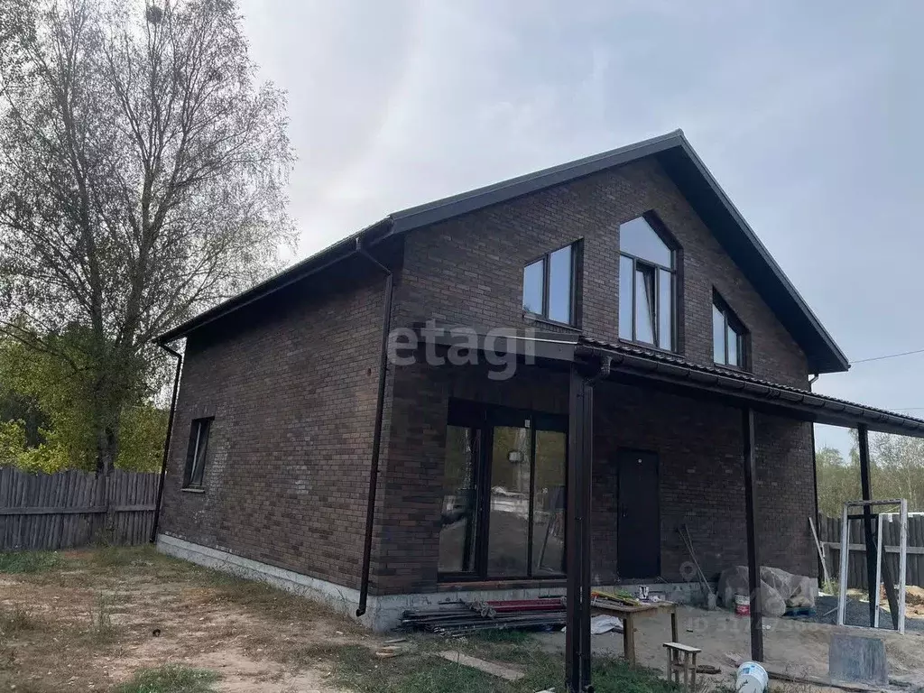 Дом в Брянская область, Брянский район, Свенское с/пос, пос. Свень ... - Фото 1