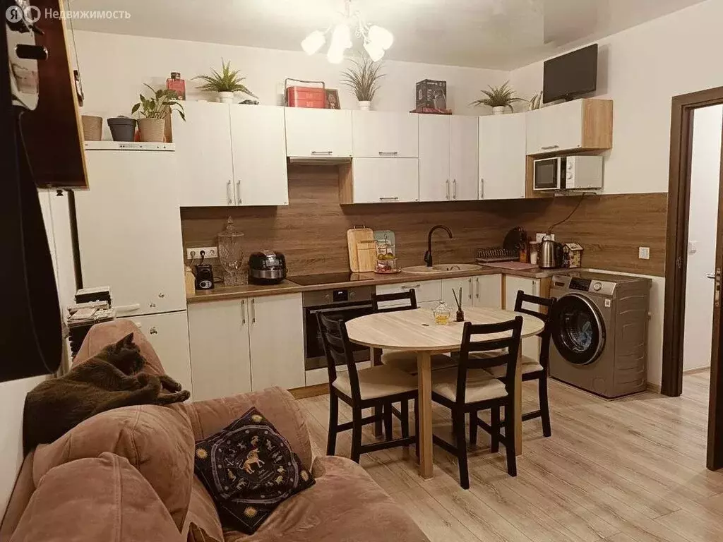 2-комнатная квартира: Краснодар, Старокубанская улица, 2/5 (56 м) - Фото 1