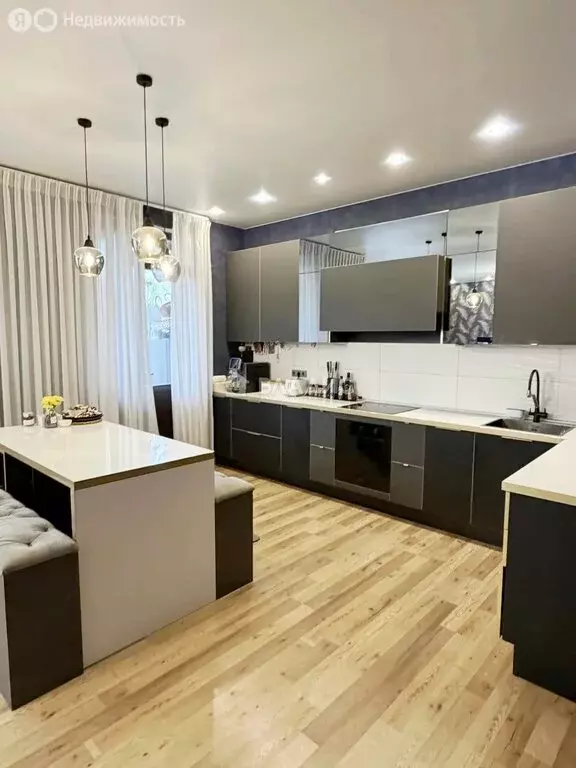 2-комнатная квартира: посёлок городского типа Ильинский, улица ... - Фото 1