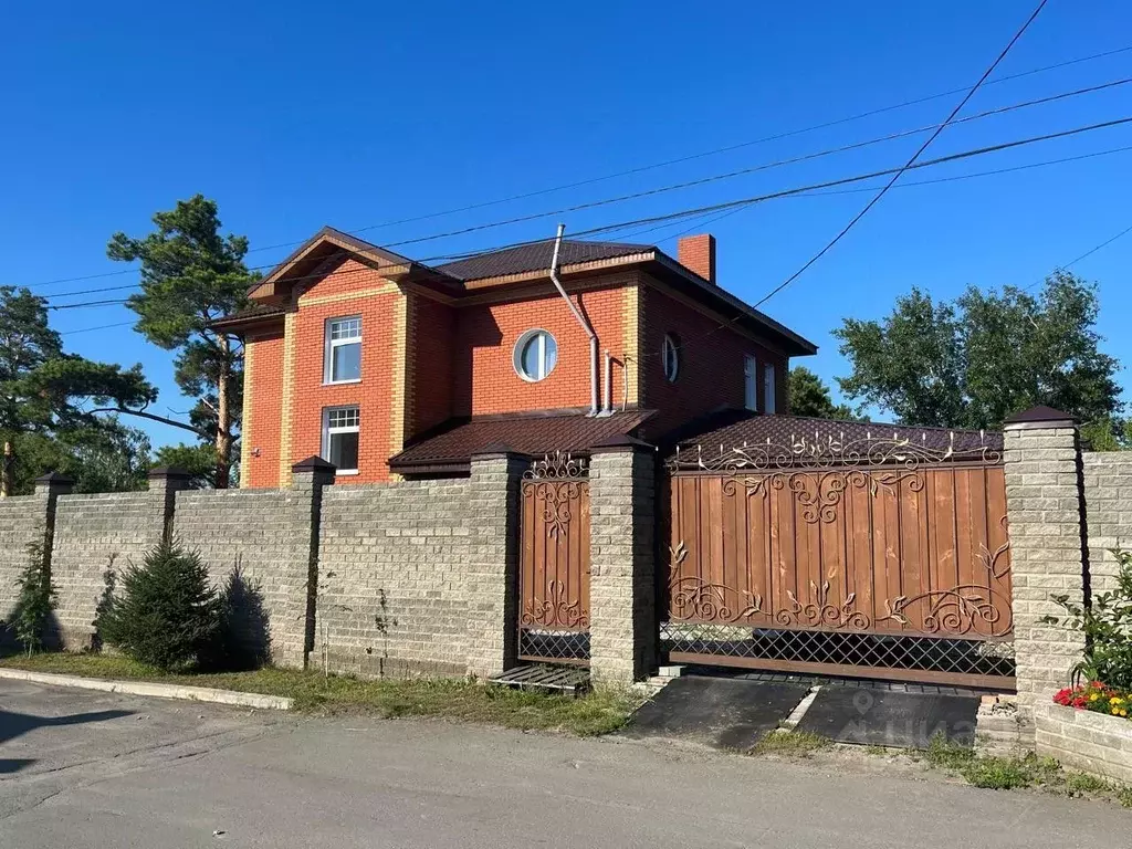 Коттедж в Алтайский край, Барнаул пер. Дрокина (197 м) - Фото 0