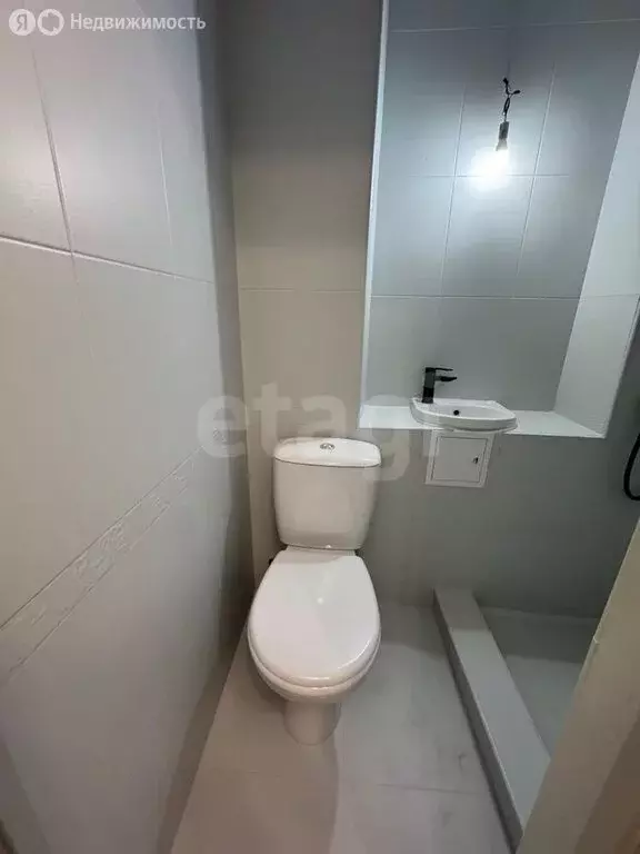 2-комнатная квартира: Владикавказ, Бородинская улица, 6 (37 м) - Фото 1