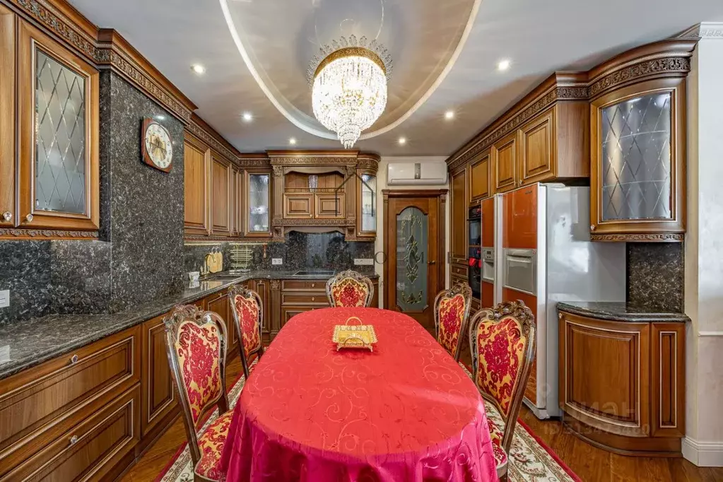 5-к кв. Санкт-Петербург Лиственная ул., 18к1 (150.0 м) - Фото 0