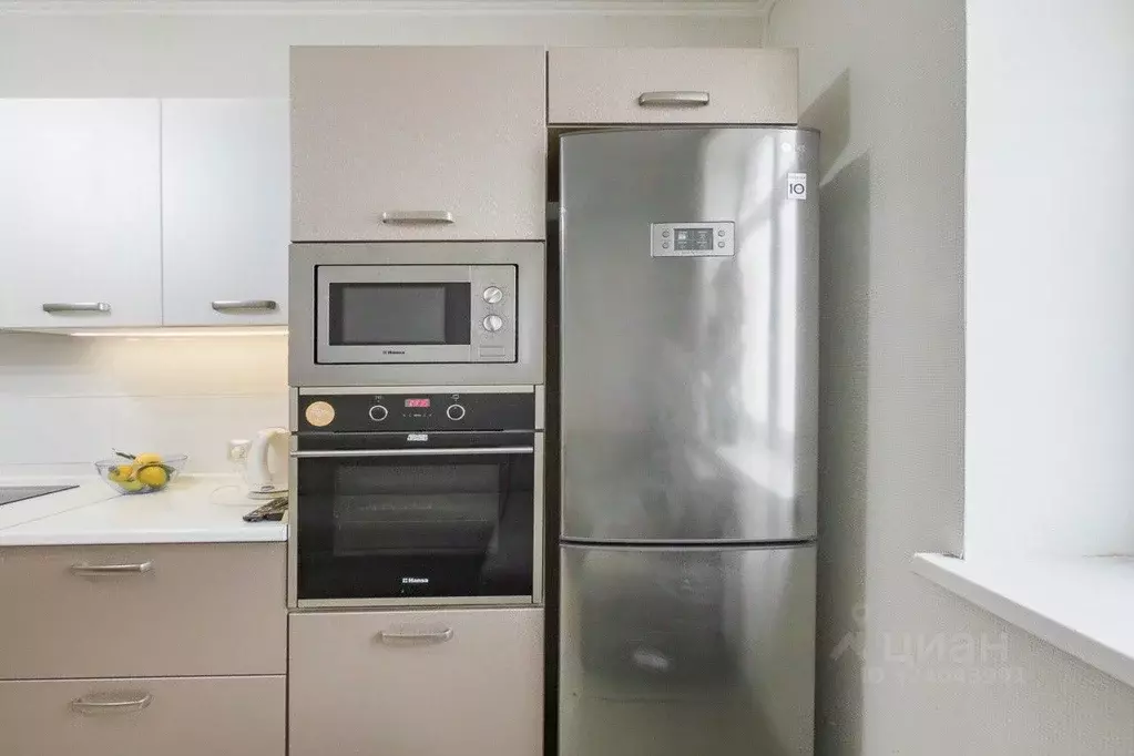 2-к кв. Свердловская область, Екатеринбург ул. Машинная, 44к3 (76.1 м) - Фото 2