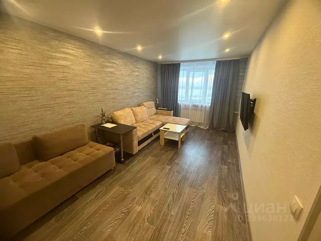 2-к кв. Мурманская область, Кировск ул. 50 лет Октября, 1 (42.0 м) - Фото 2