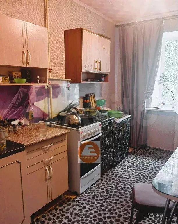 Комната 8,3 м в 1-к., 1/5 эт. - Фото 0