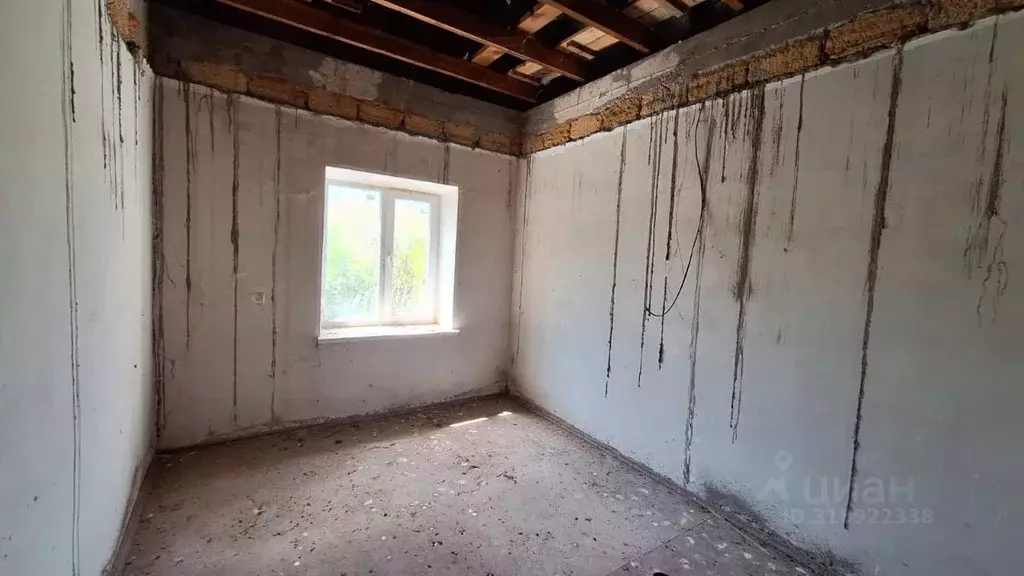 Дом в Крым, Кировский район, Первомайское с/пос, с. Отважное ул. ... - Фото 2