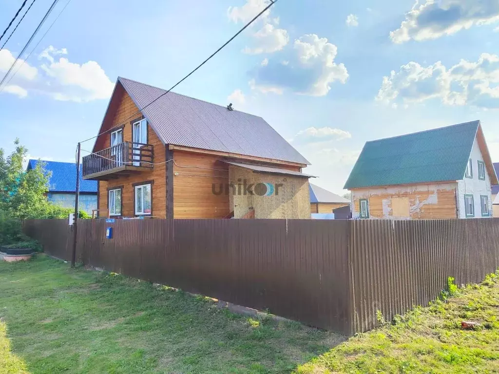 Дом в Башкортостан, Иглинский сельсовет, с. Иглино ул. 8 Марта (110 м) - Фото 1