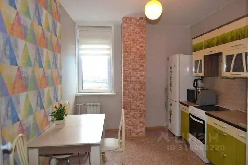 3-к кв. Красноярский край, Красноярск ул. Алексеева, 51 (90.0 м) - Фото 1