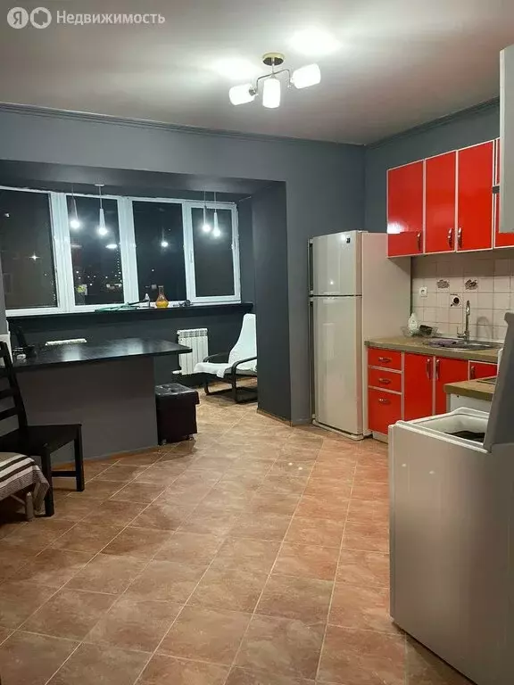 1-комнатная квартира: Оренбург, улица Автомобилистов, 2/1 (57.7 м) - Фото 2