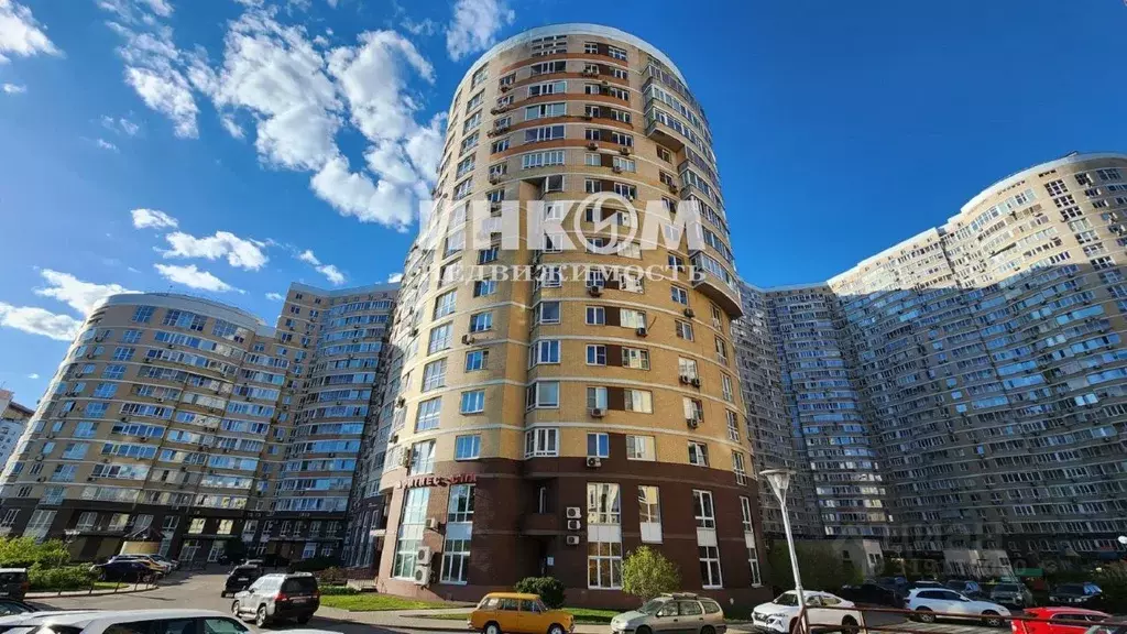 3-к кв. Москва ул. Покрышкина, 8 (143.7 м) - Фото 0