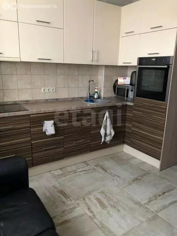 2-комнатная квартира: деревня Писковичи, улица Гецентова, 9 (64.8 м) - Фото 1