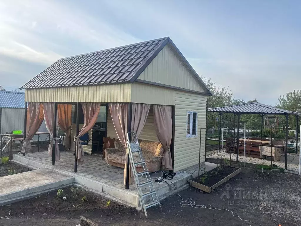 Дом в Саратовская область, Энгельсский район, Красноярское ... - Фото 2